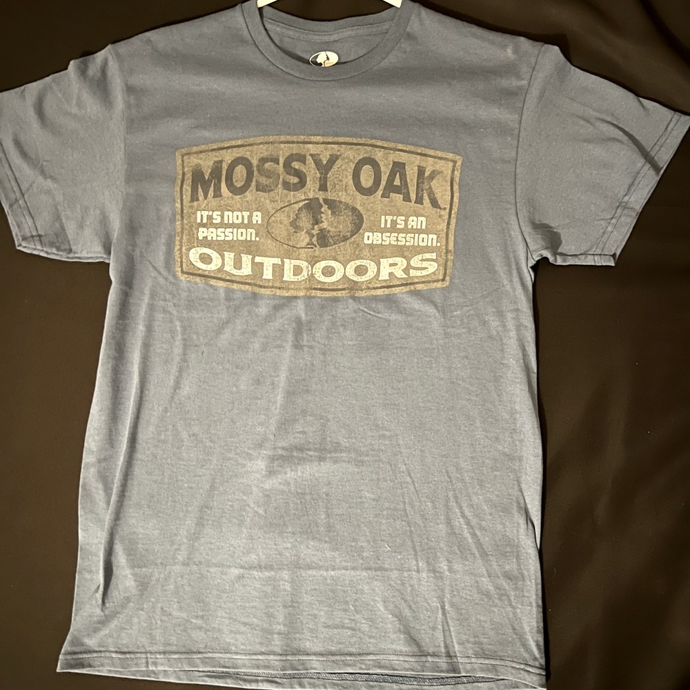 Mossy Oaks Graphic Tee